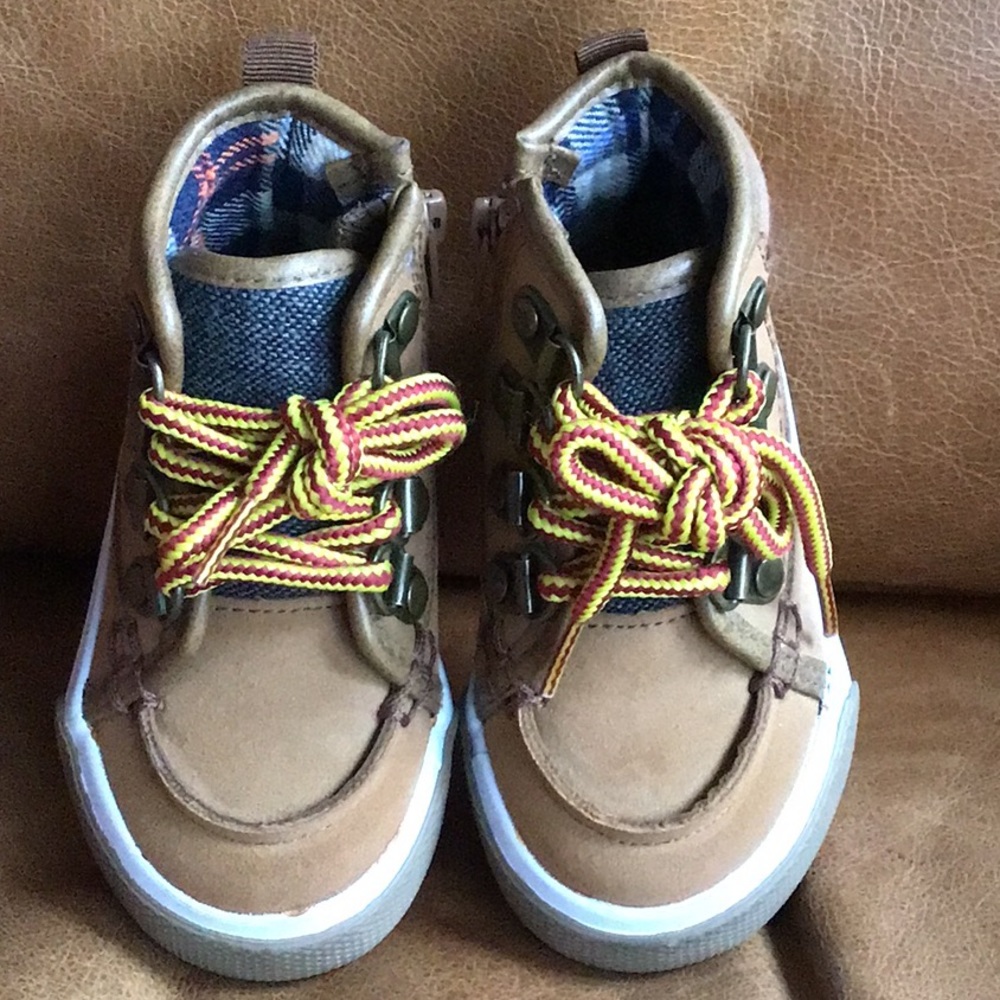 Cat & Jack toddler size 4 shoe